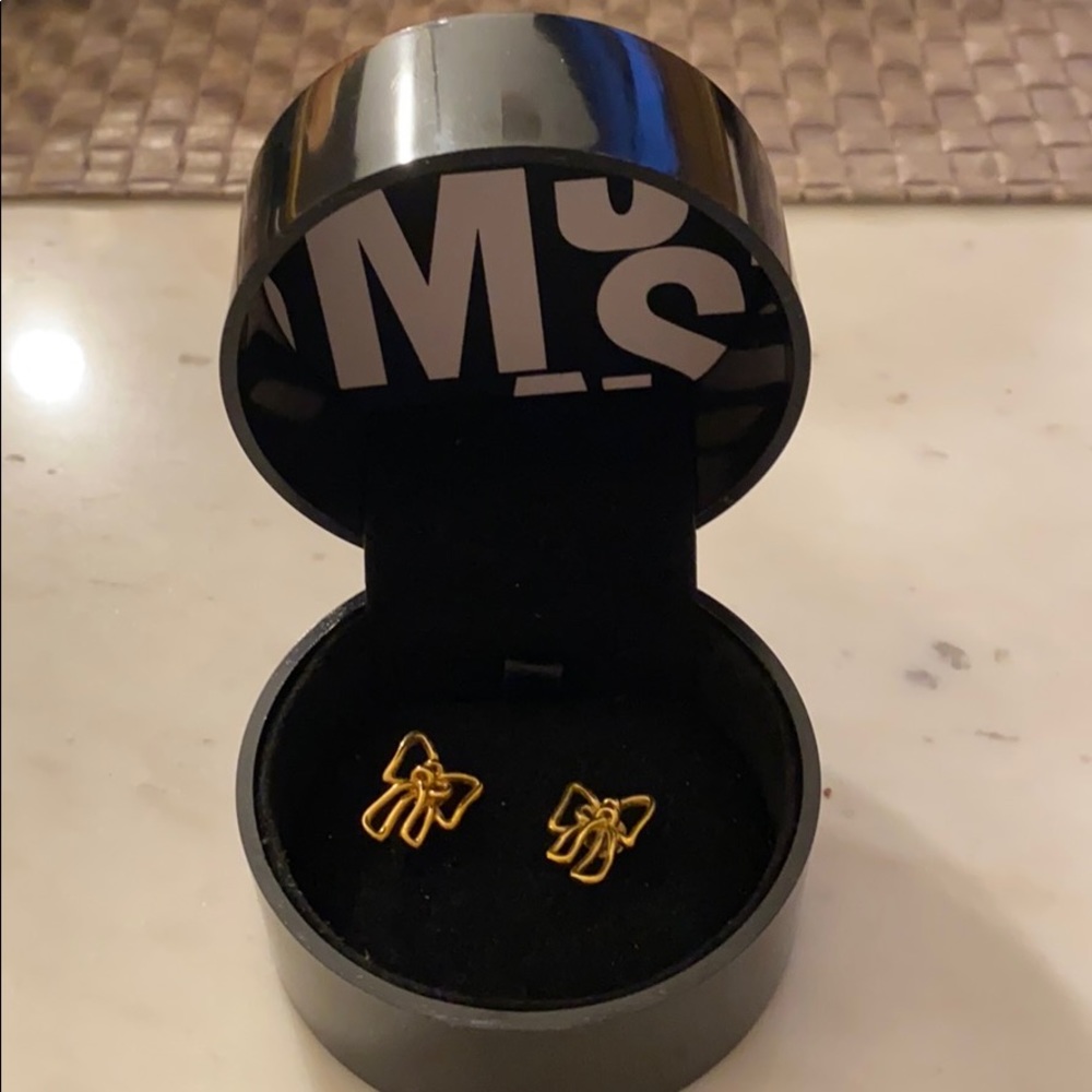 Marc Jacobs Gold Bow Earrings in Box